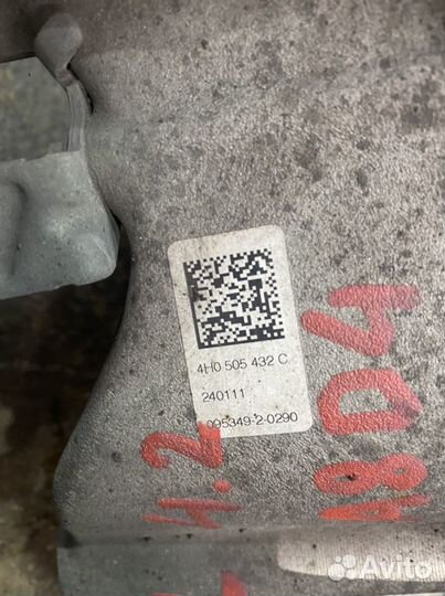 Задний поворотный кулак Audi A8 D4