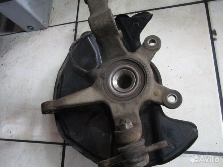 Кулак поворотный передний правый w169 A-class 2