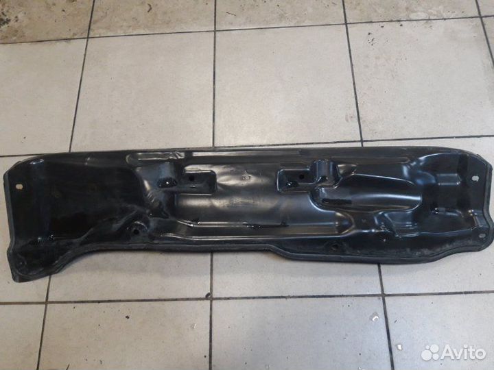 Водосток лобового стекла Volkswagen Polo