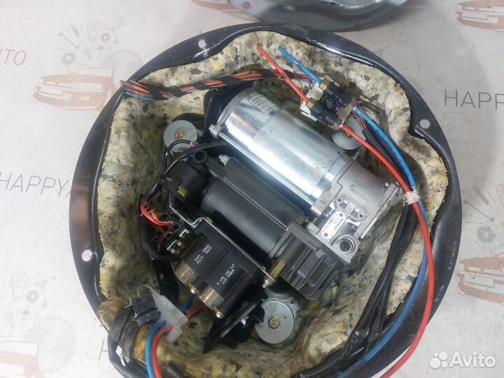 Компрессор пневмоподвески BMW X5 E53