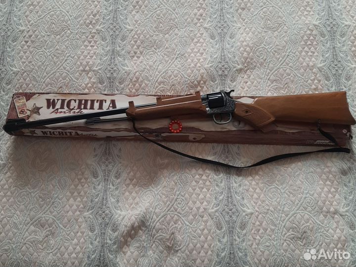 Игрушечное оружие