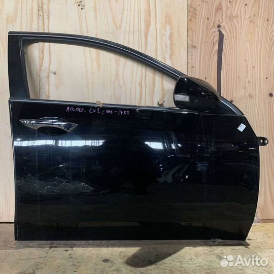 Передняя правая дверь honda accord 8