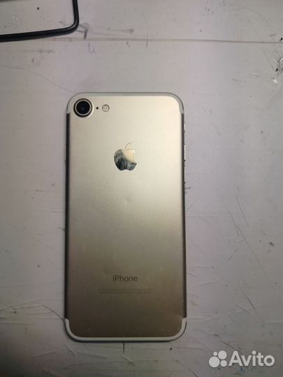 iPhone 7, 32 ГБ