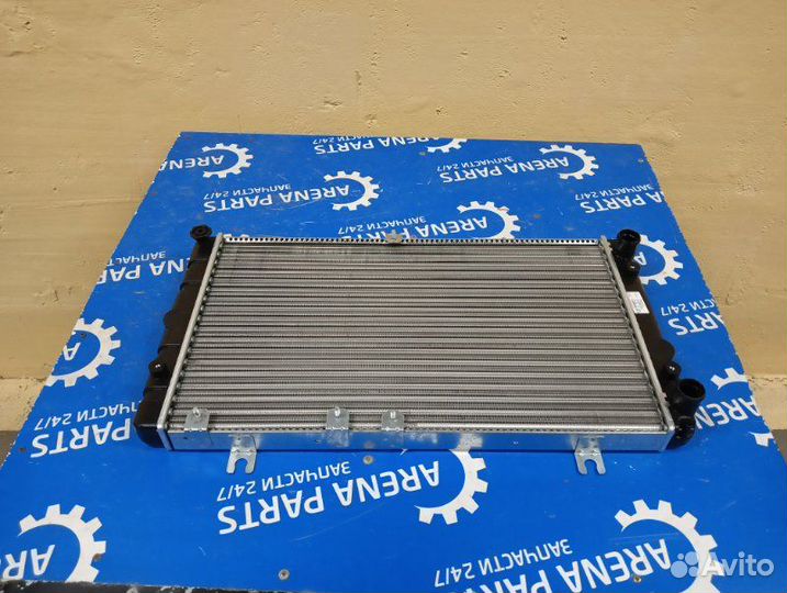 Радиатор двигателя Лада Калина