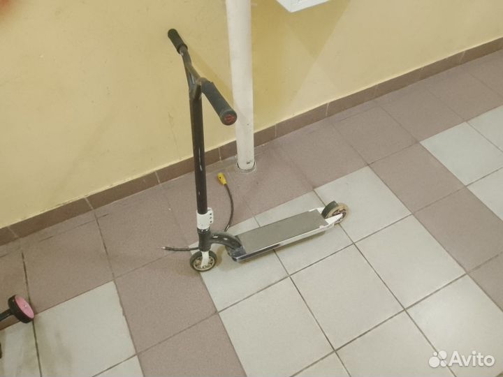 Трюковой самокат