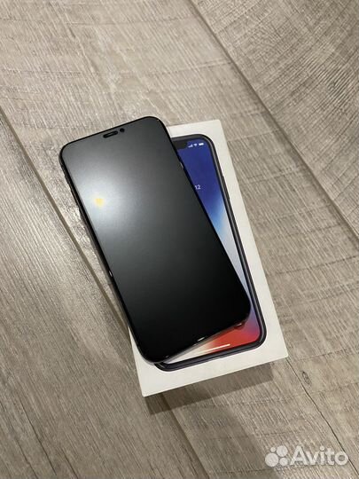 iPhone X, 256 ГБ