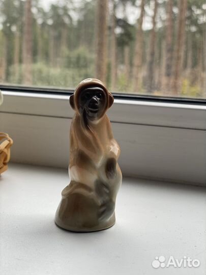 Обезьяна фарфоровая статуэтка СССР лфз