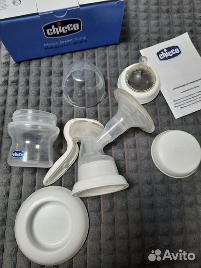 Молокоотсос ручной chicco с бутылочкой