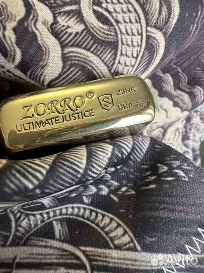 Зажигалка бензиновая Zorro Armor (Zippo)