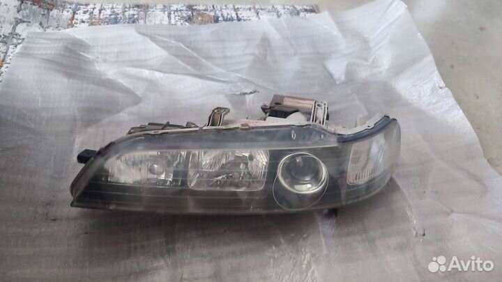 Фара Honda Integra DC2 Type-r spec 98 ксенон