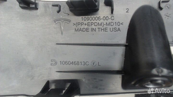 Обшивка салона Tesla Model 3, 2019