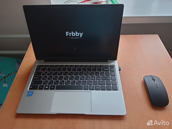 Ноутбук frbby v10