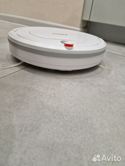 Робот пылесос Kitfort KT-531