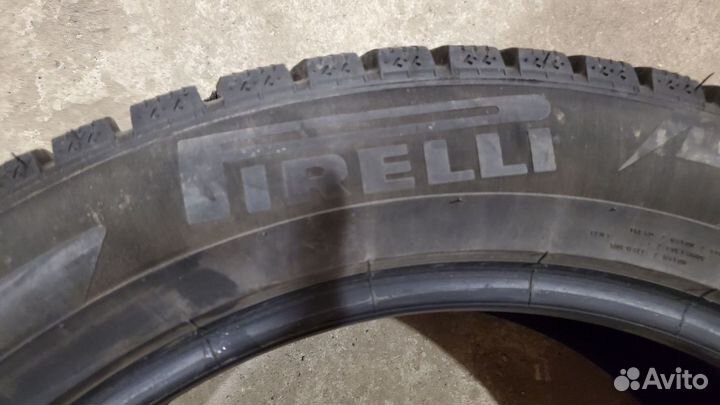 Pirelli Ice Zero 285/45 R20