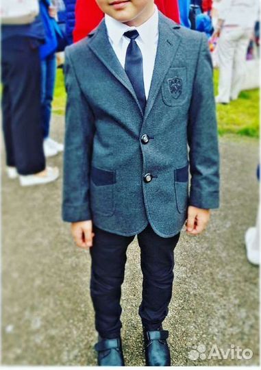 Пиджак школьный 122р на мальчика школьная форма