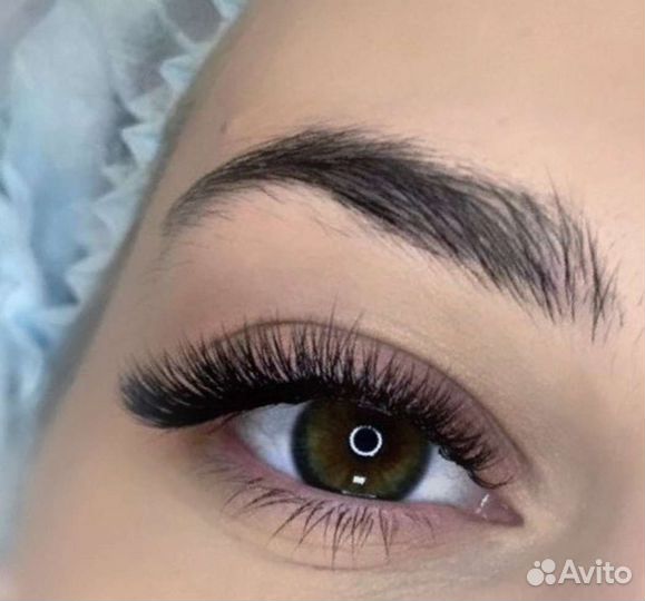 Наращивание ресниц в салоне