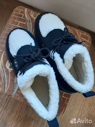 Новые зимние ботиночки 39 размер