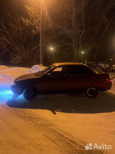 Автомобиль ваз 2110