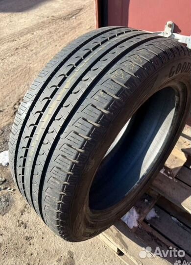 Goodyear EfficientGrip SUV 265/50 R20