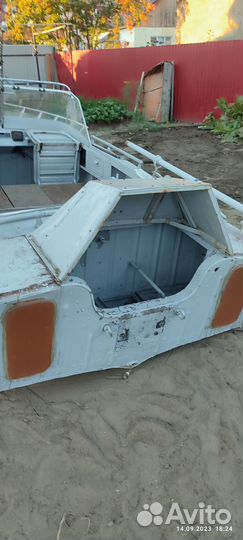 Продаётся лодка прогресс 2м