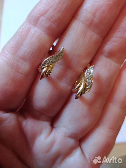 Золотые серьги 585 пробы с бриллиантами