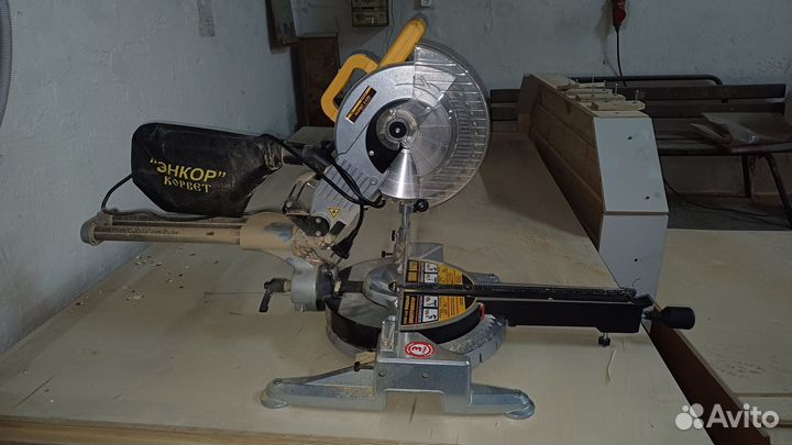 Пила торцовочная Энкор Корвет-4-430 90041- бу как