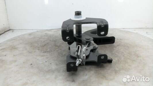 Рычаг ручного тормоза (ручник) hyundai IX35 1 (90C