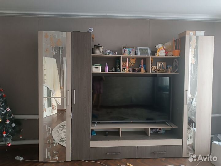 Стенка в гостиную бу