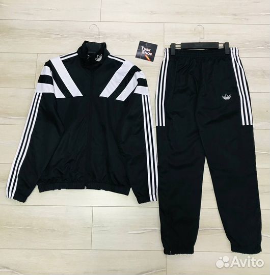 Спортивный костюм Adidas