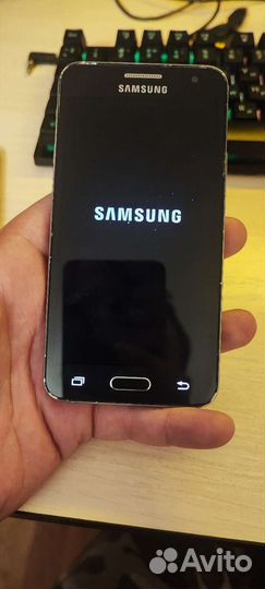 Телефон Samsung galaxy a3 2015