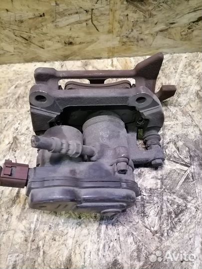 Суппорт тормозной задний правый Audi A4 B8