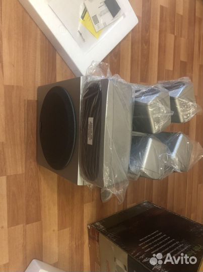 Домашняя акустика с активным сабвуфером PolkAudio