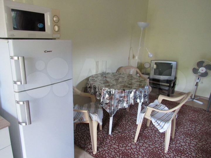 Комната 27 м² в 1-к., 1/3 эт.