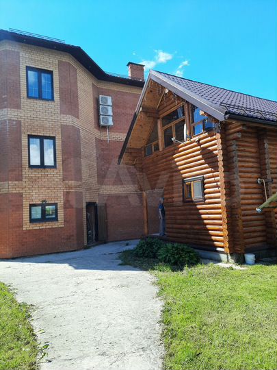 Дом 343 м² на участке 12,7 сот.