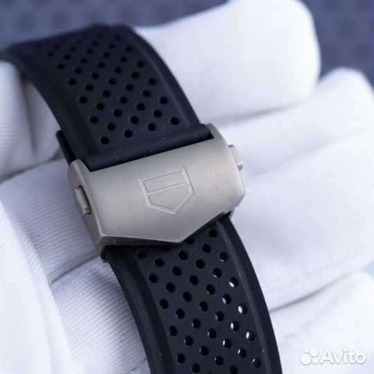 Оригинал TAG Heuer Connected Modular 46 SAR8A80