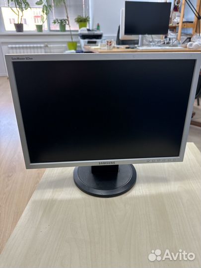 Монитор Samsung 19 дюймов