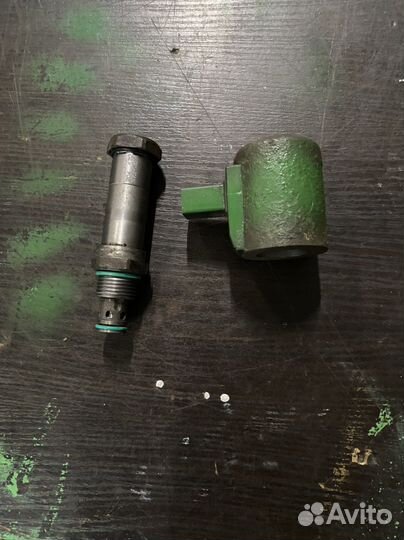 Клапан блока стабилизации Range Rover Sport 2009г