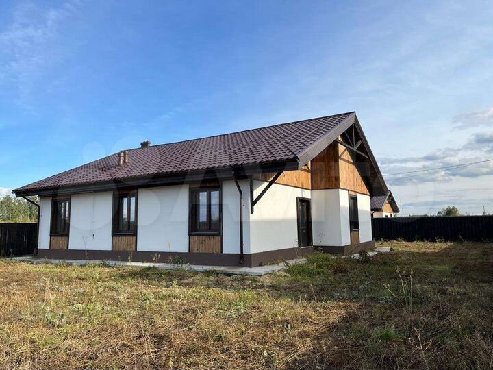 Коттедж 120 м² на участке 10 сот.