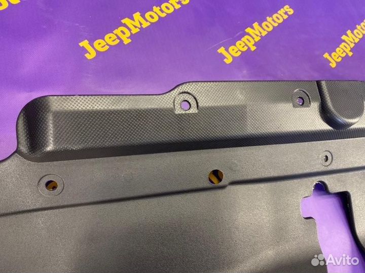 Накладка на телевизор Toyota Land Cruiser Prado