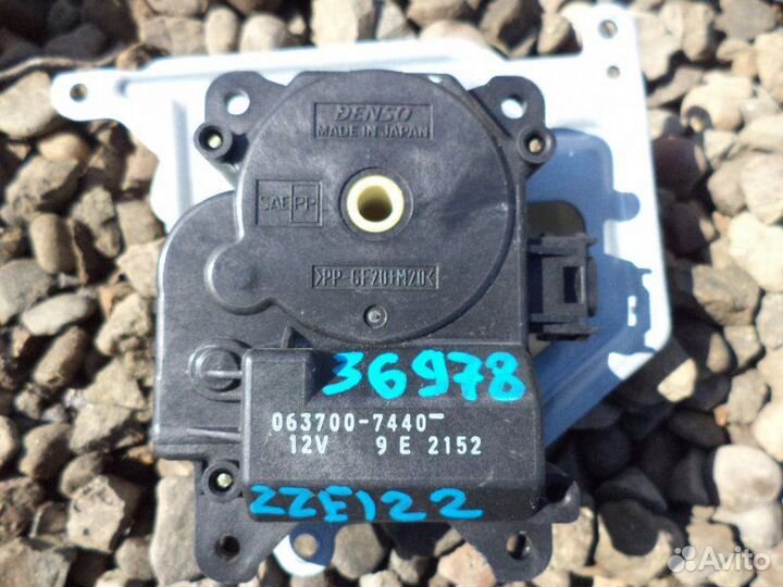 Сервопривод заслонок печки Toyota Allex ZZE122
