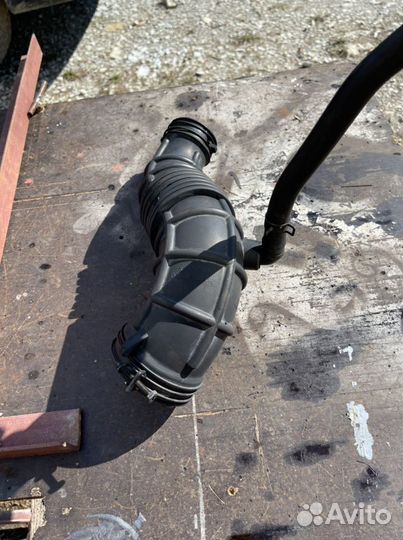 Патрубок воздушного фильтра hyundai grand starex