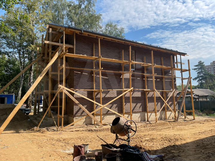 Коттедж 208,5 м² на участке 6,2 сот.