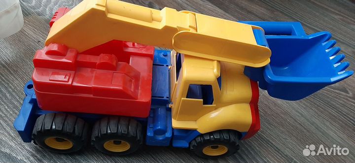 Экскаватор игрушка