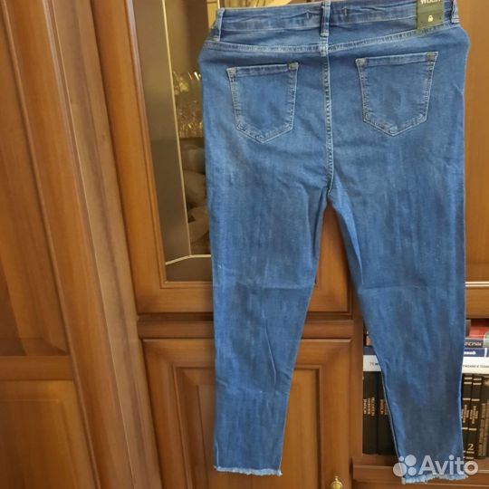 Джинсы новые