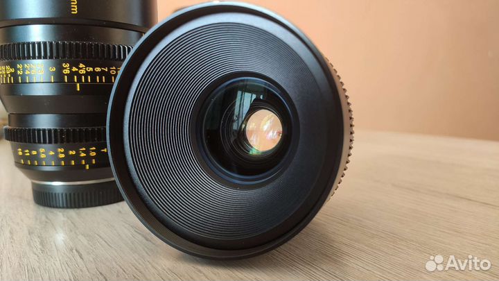 Zhongyi Mitakon Speedmaster 35 mm T1.0 MFT