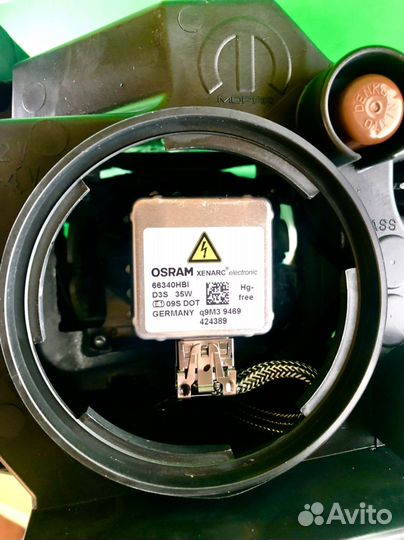 Фара правая Mopar Jeep Grand Cherokee WK2