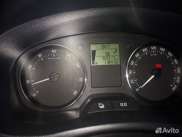 Панель приборов