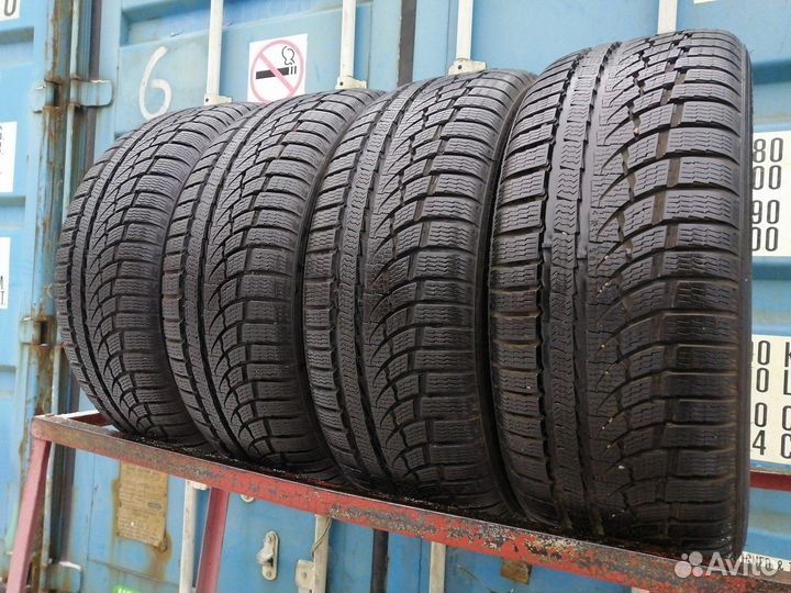 Nokian Tyres WR A4 235/55 R17