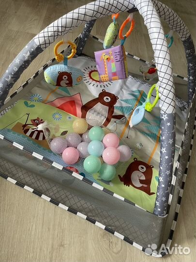 Развивающий коврик новый