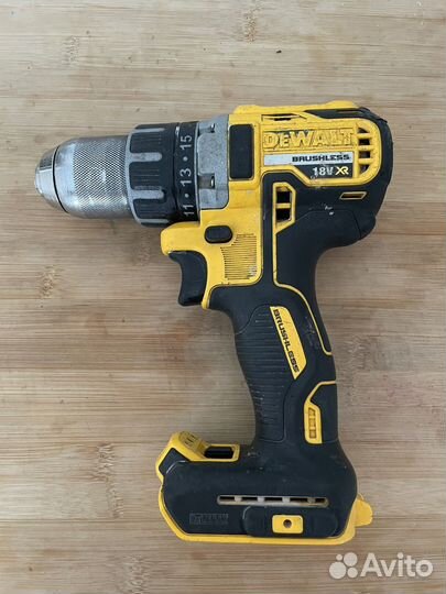 Шуруповерт dewalt 18v DCD 791